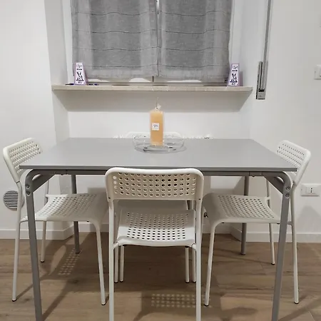 Kairos Apartman Parma